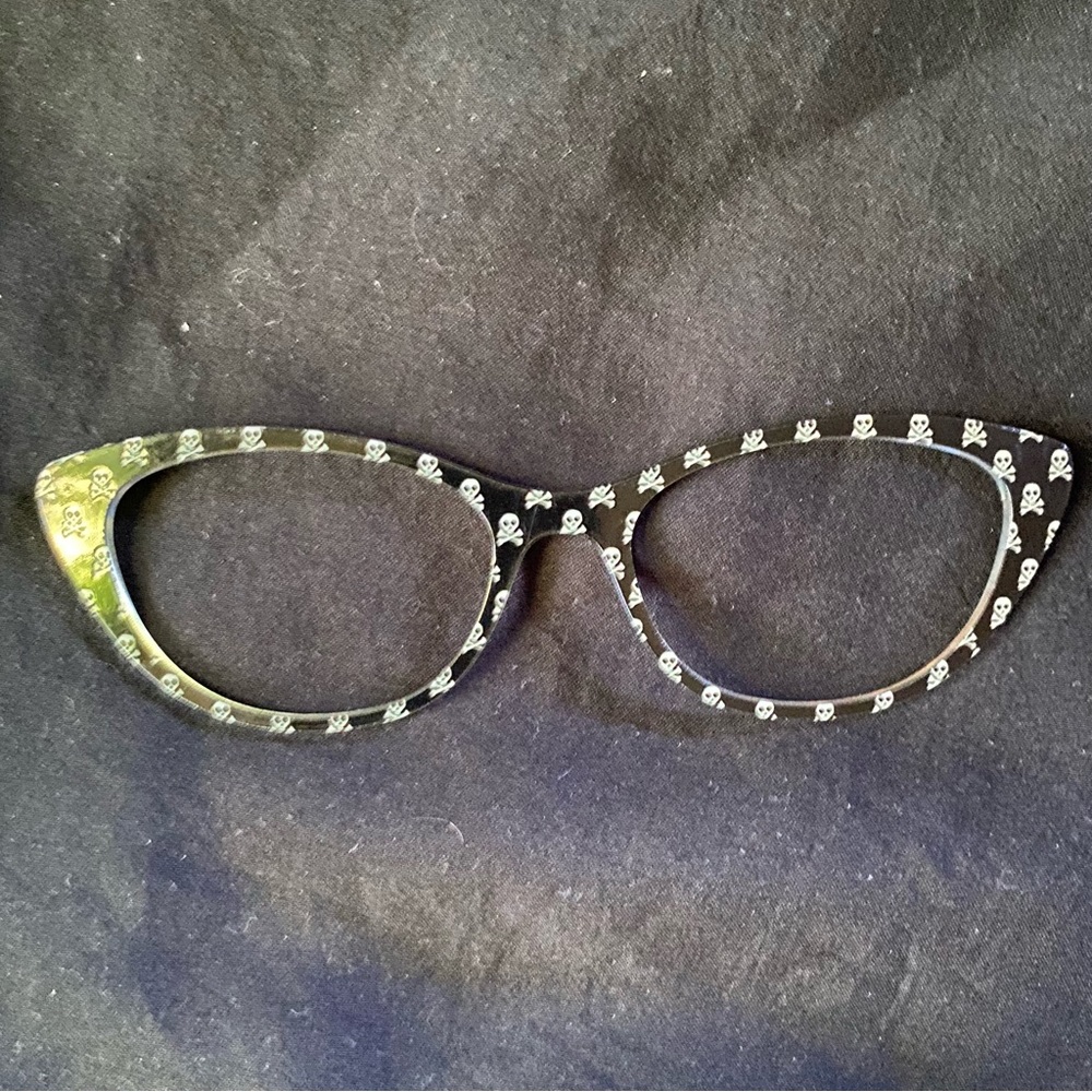 Pair Eyewear Halloween Skull and Crossbones Topper for Ella Frame
